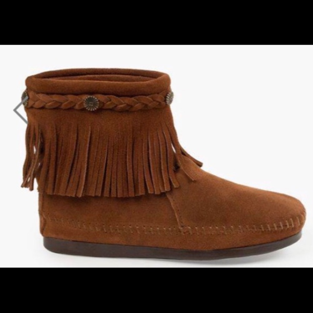 Minnetonka high top back zip boot bootie